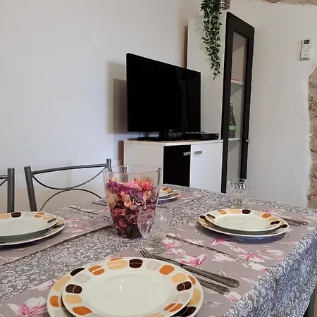 Memic 100 M Do Plaze, Memic Only 100m From * Porec