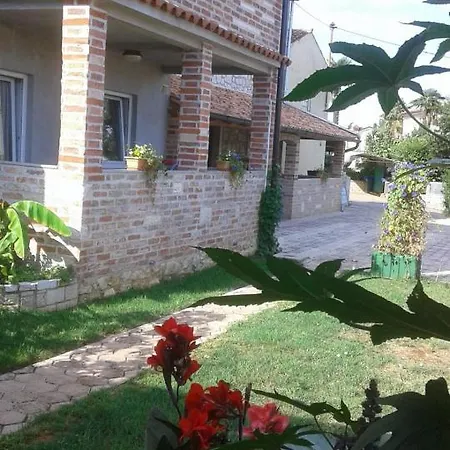 Memic 100 M Do Plaze, Memic Only 100m From Lejlighed Poreč